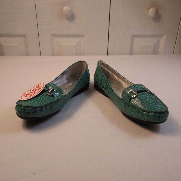 NWT Women's White Mountain Shoes US Size 9 Green Pearl Croco Moccasin - Picture 4 of 6